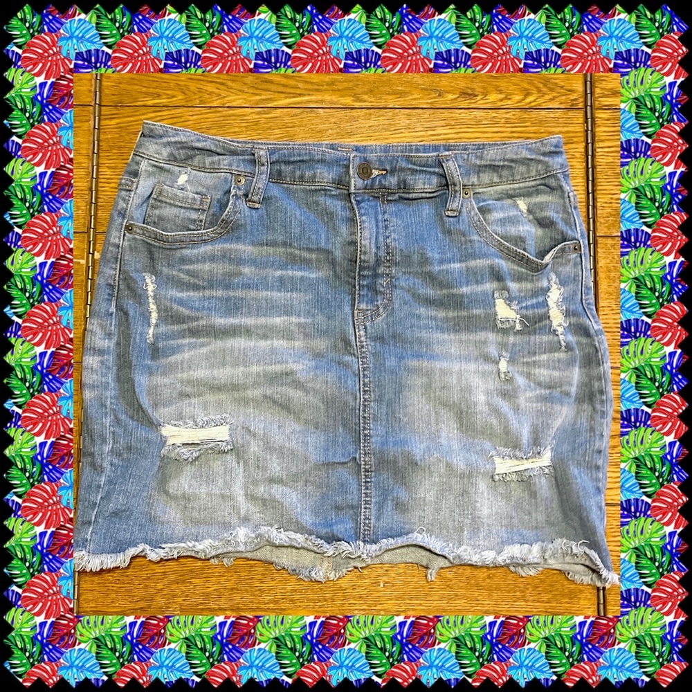 Mossimo Distressed Denim Jean Skirt ~16